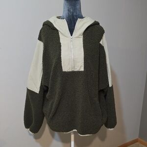 Green Le Lis Sherpa Hoodie Sz S